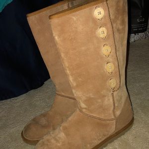 Leather button up uggs